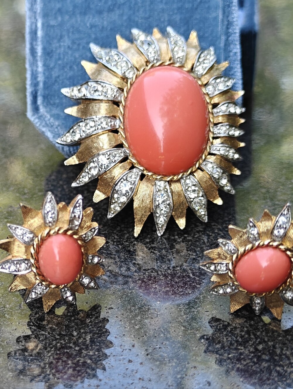 Boucher Avon De Belleville Coral Glass Cabochon Brooch & Earrings Jewelry Set